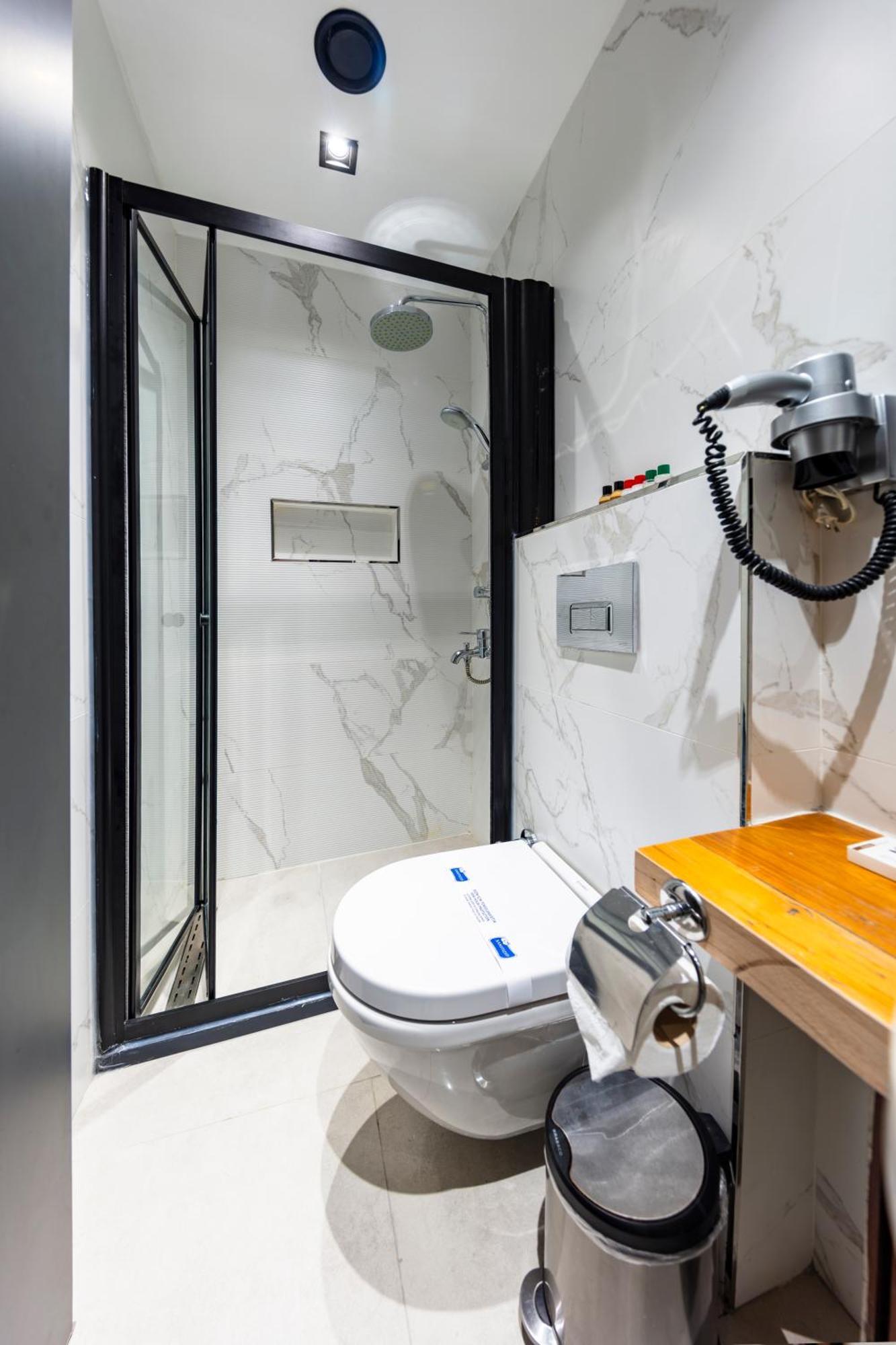 Taksim Avenue Hotell Istanbul Exteriör bild